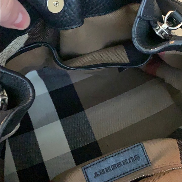 Burberry tote - Picture 8 of 13